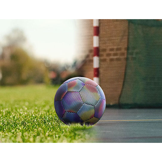 Luminex™ Reflektierender Fußball | Die coolste Art, Fußball zu spielen